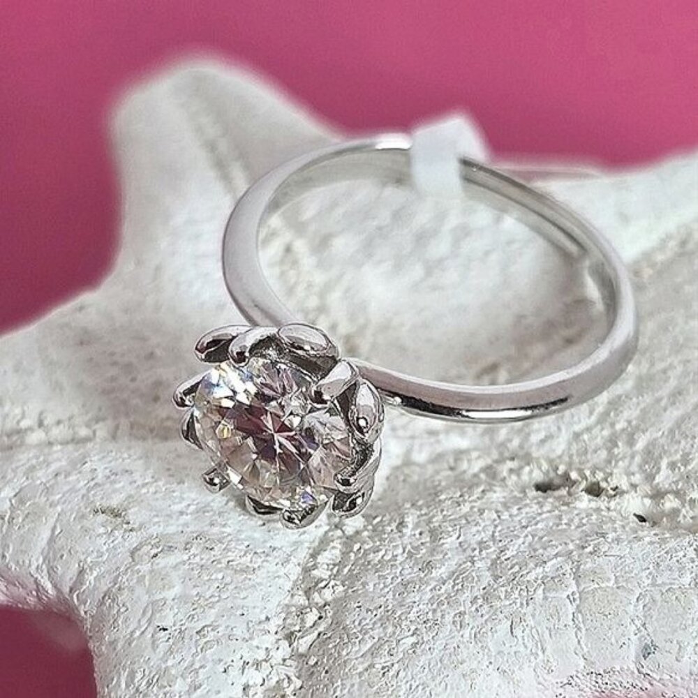 GH Color 8mm Moissanite 925 Sterling Silver Ring Sz 8.25 (adjustable)